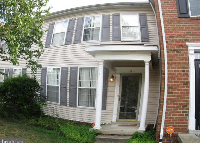 Property at 811 George St, Baltimore, MD 21201, 0.5 baths