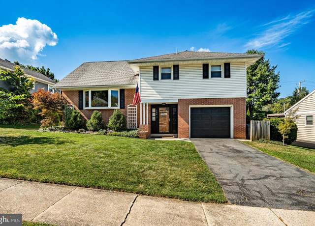 Property at 120 Kerrick Rd, Reading, PA 19607, 4 beds, 1.5 baths