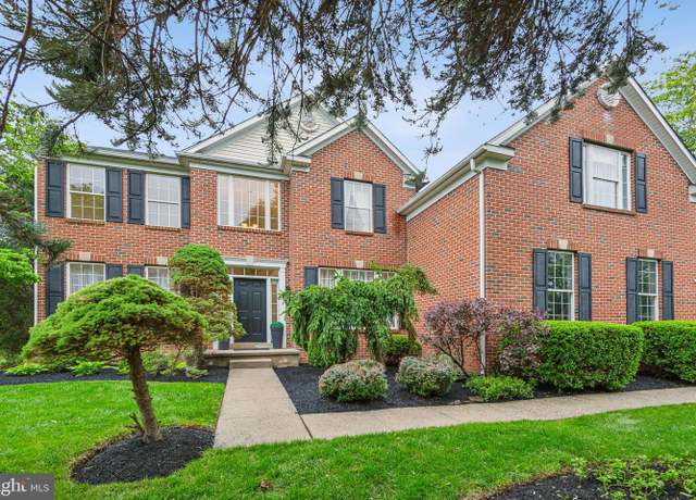 Property at 537 Tawnyberry Ln, Collegeville, PA 19426, 4 beds, 2.5 baths
