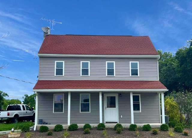 Property at 1627 Swamp Pike, Gilbertsville, PA 19525, 4 beds, 2.5 baths