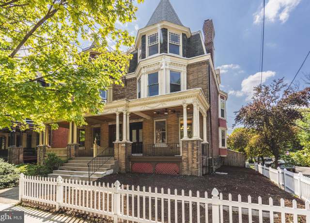 Property at 916 S 48th St, Philadelphia, PA 19143, 6 beds, 4.5 baths