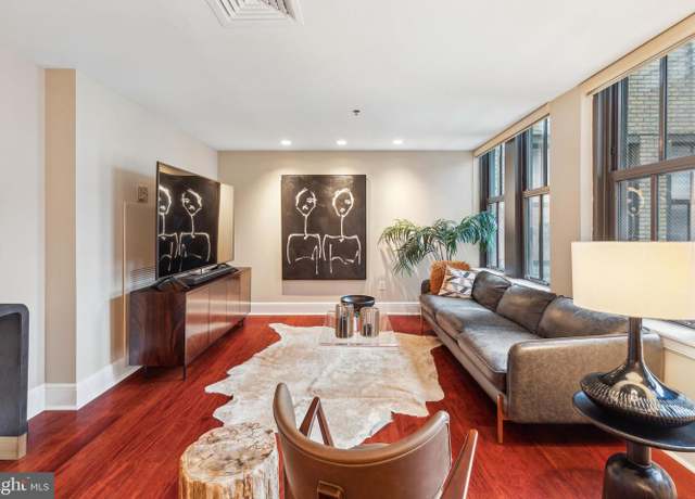 Property at 1500 Chestnut St Unit 20K, Philadelphia, PA 19102, 2 beds, 2.5 baths