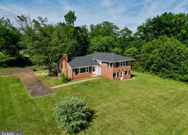 Property at 515 Radio Ln, Culpeper, VA 22701, 4 beds, 2 baths