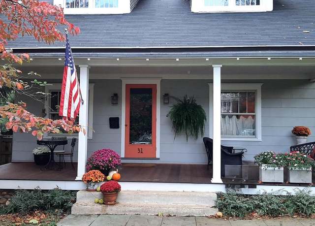 Property at 31 E Broad St, Hopewell, NJ 08525, 2 beds, 1 bath