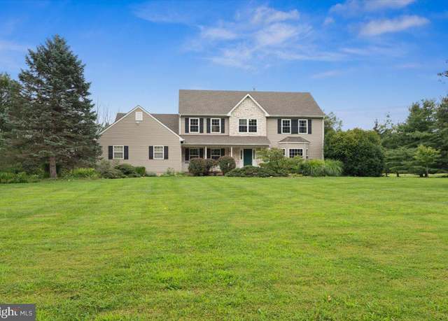 Property at 34 Shara Ln, Pennington, NJ 08534, 4 beds, 2.5 baths