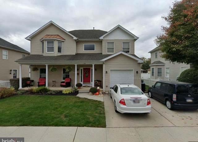 Property at 302 Diguiseppe Dr, Bristol, PA 19007, 3 beds, 3 baths