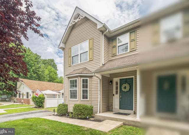 Property at 2305 Pleasantview Ave, Boothwyn, PA 19061, 3 beds, 2.5 baths