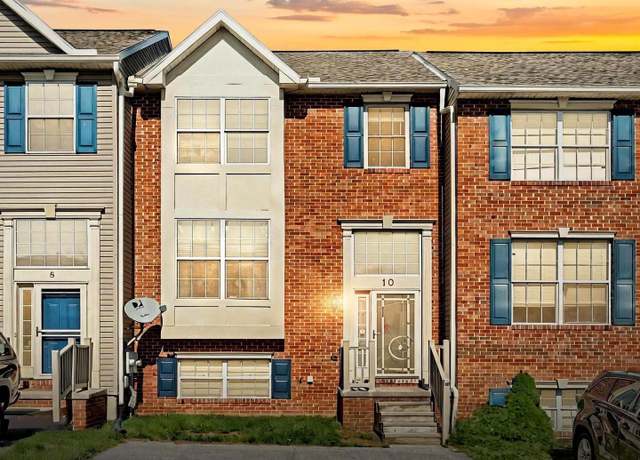 Property at 10 Zachary Dr, Hanover, PA 17331, 3 beds, 2.5 baths