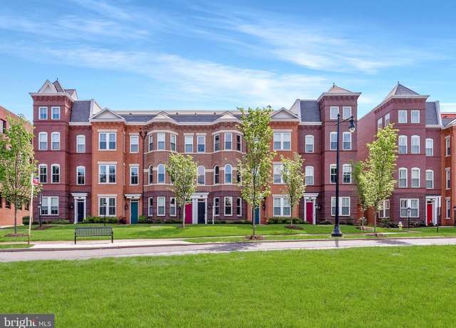 Property at 1117 E Abingdon Dr, Alexandria, VA 22314, 3 beds, 3.5 baths