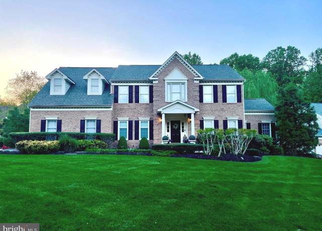 Property at 11910 Crayton Ct, Herndon, VA 20170, 5 beds, 4.5 baths