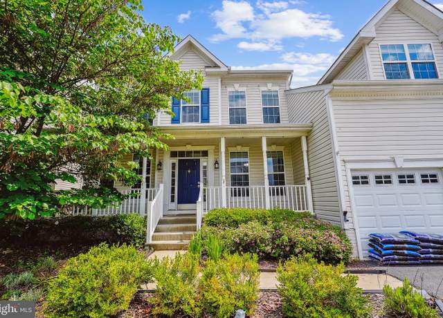 Property at 17365 Tedler Cir, Round Hill, VA 20141, 4 beds, 2.5 baths