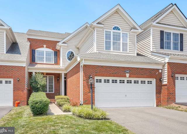 Property at 22985 Weybridge Sq, Ashburn, VA 20148, 3 beds, 4.5 baths