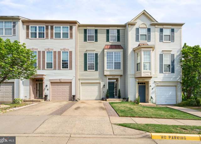 Property at 16857 Jed Forest Ln, Woodbridge, VA 22191, 2 beds, 3 baths