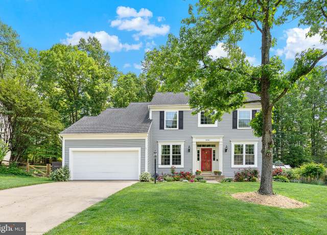 Property at 3587 Lions Field Rd, Triangle, VA 22172, 4 beds, 2.5 baths