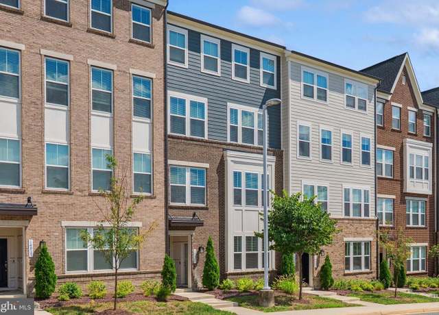 Property at 14921 River Walk Way, Woodbridge, VA 22191, 3 beds, 2.5 baths