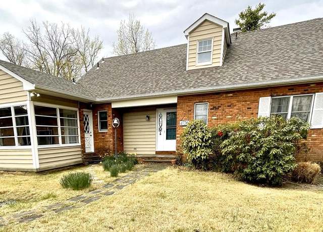 Property at 4726 Poplar Rd, Shady Side, MD 20764, 5 beds, 3.5 baths