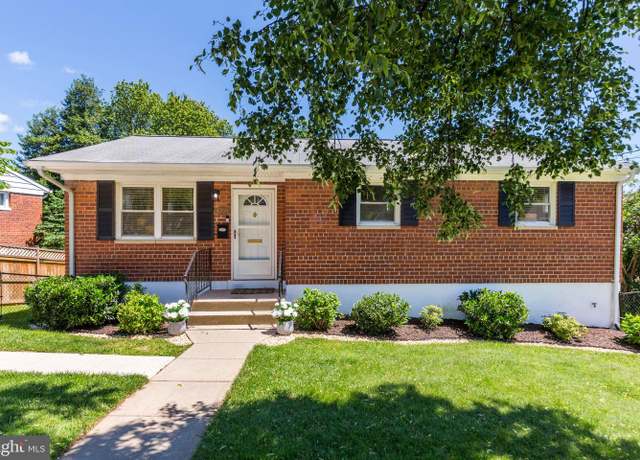 Property at 4709 Creek Shore Dr, Rockville, MD 20852, 4 beds, 2 baths