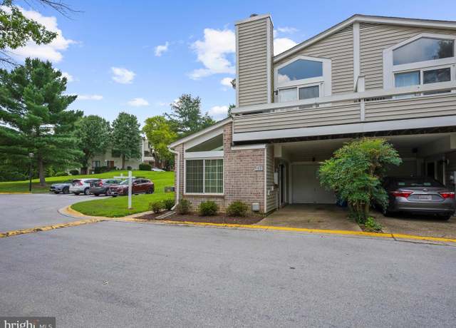Property at 9800 Islandside Dr, Gaithersburg, MD 20886, 2 beds, 2.5 baths