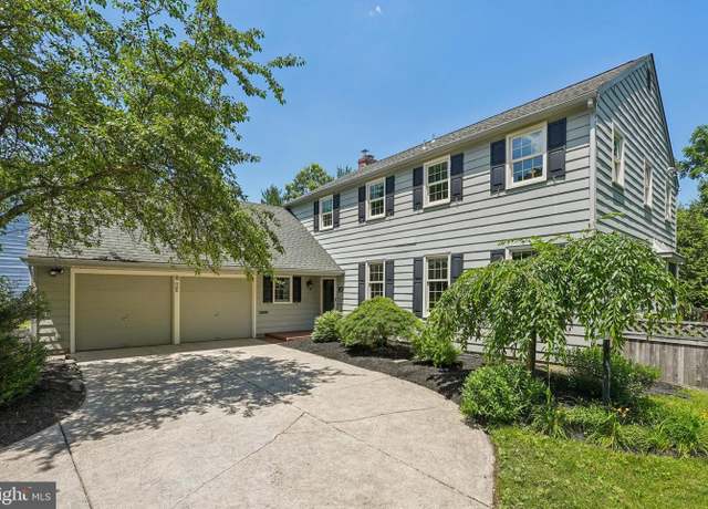 Property at 10 Rooftree Rd, Cherry Hill, NJ 08003, 5 beds, 2.5 baths