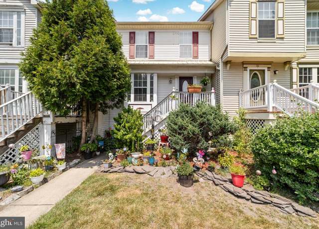 Property at 29 Wagon Wheel Dr, Sicklerville, NJ 08081, 3 beds, 1.5 baths