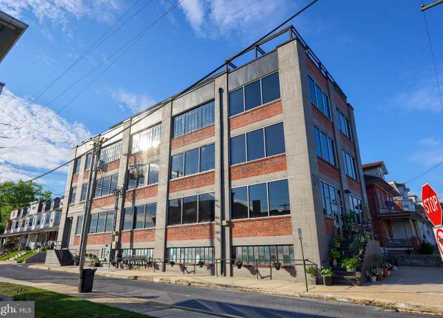 Property at 31 S Sterley St #101, Reading, PA 19607, 2 beds, 1 bath