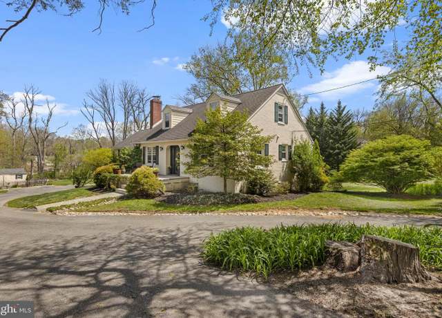Property at 321 N Broad St, Kennett Square, PA 19348, 4 beds, 4 baths