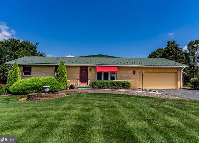Property at 25 Lippizan Drive Dr, Shippensburg, PA 17257, 4 beds, 2 baths