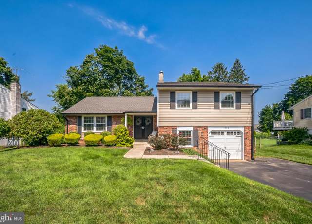 Property at 1644 Jill Rd, Willow Grove, PA 19090, 4 beds, 2.5 baths