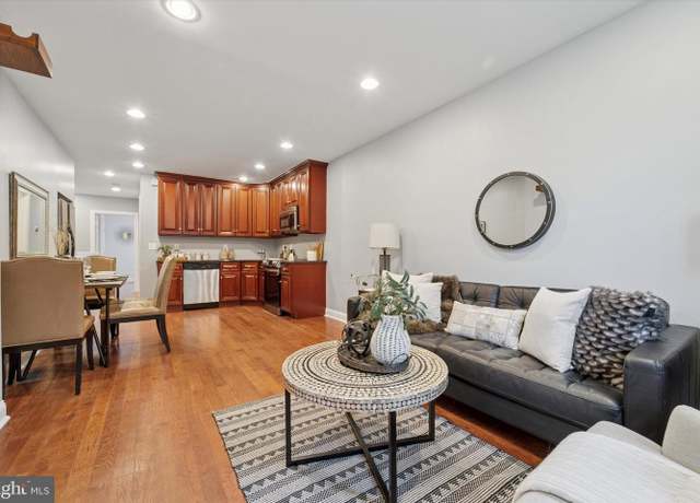 Property at 2001 Carpenter St Unit B, Philadelphia, PA 19146, 3 beds, 2.5 baths