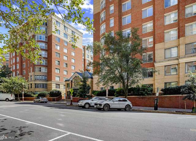 Property at 3830 9th St N Unit 102W, Arlington, VA 22203, 2 beds, 2 baths
