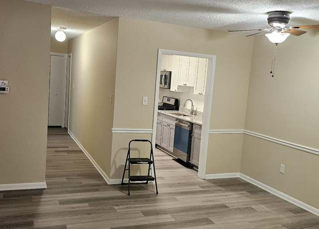 Property at 10725 West Dr #301, Fairfax, VA 22030, 2 beds, 1 bath