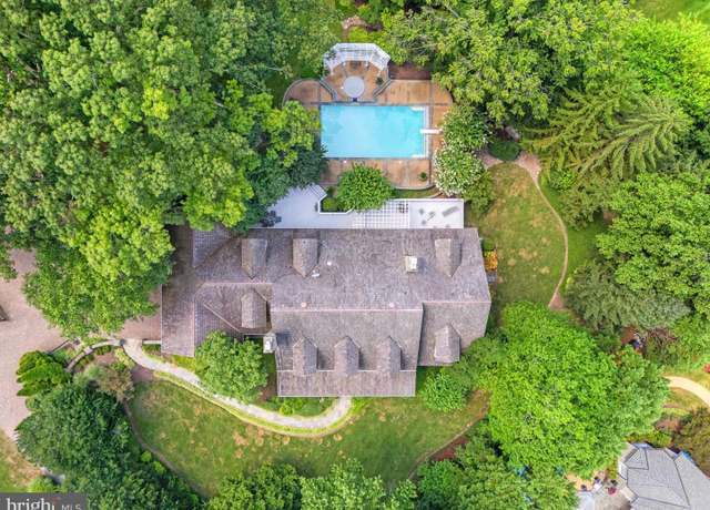 Property at 1110 Harvey Rd, Mclean, VA 22101, 6 beds, 6.5 baths