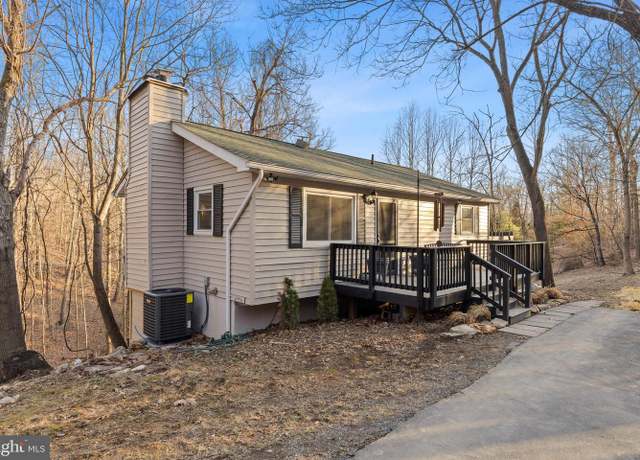 Property at 101 Core Dr, Front Royal, VA 22630, 3 beds, 2 baths