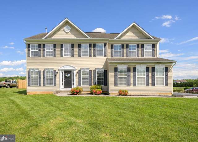 Property at 496 Crushed Apple Dr, Martinsburg, WV 25403, 4 beds, 2.5 baths