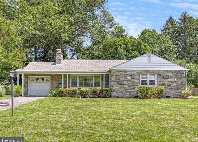 Property at 112 Danforth Pl, Wilmington, DE 19810, 3 beds, 2 baths