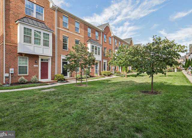 Property at 736 S Macon St S, Baltimore, MD 21224, 2 beds, 2.5 baths