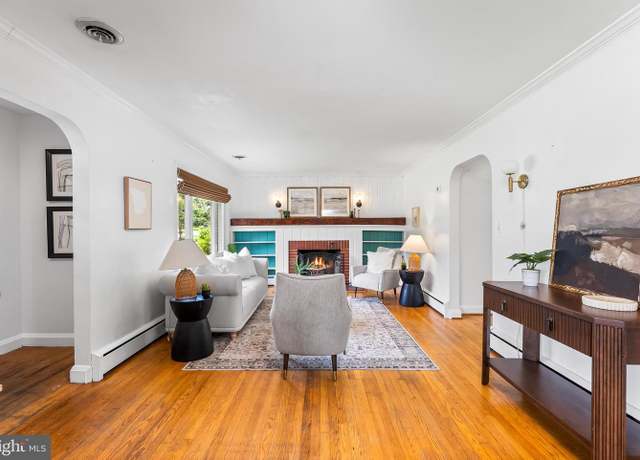 Property at 2111 Oak Lodge Rd, Baltimore, MD 21228, 3 beds, 1.5 baths