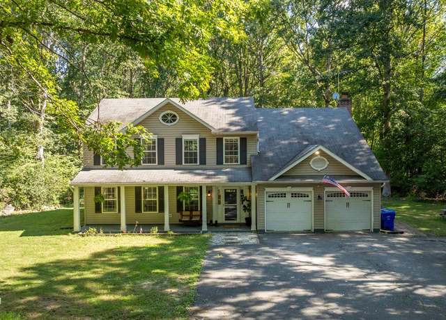 Property at 14540 Poplar Hill Rd, Waldorf, MD 20601, 5 beds, 2.5 baths