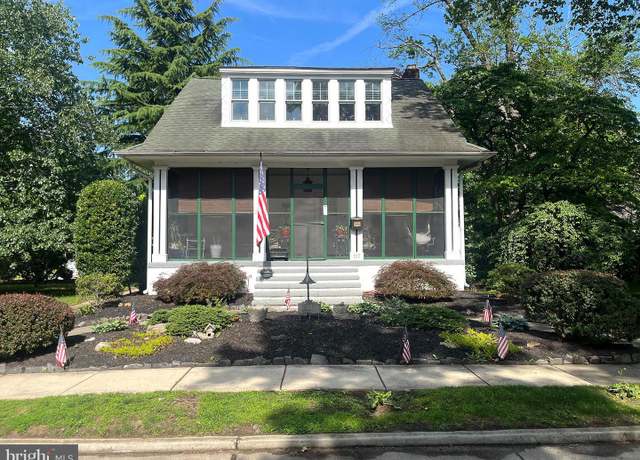 Property at 117 Leslie Ave, Merchantville, NJ 08109, 6 beds, 2 baths