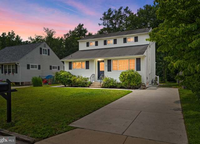 Property at 348 Richmond Ave, Blackwood, NJ 08012, 3 beds, 2 baths