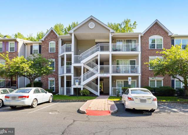 Property at 8 Cheverny Ct, Hamilton, NJ 08619, 2 beds, 1 bath