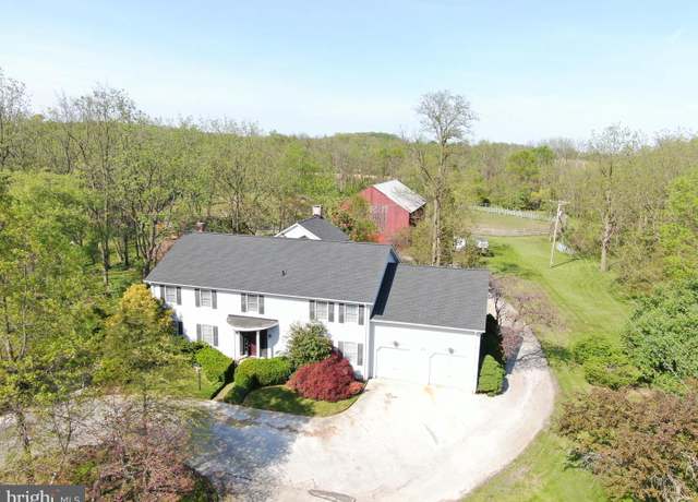 Property at 240 Cavalry Field Rd, Gettysburg, PA 17325, 8 beds, 6 baths