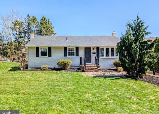 Property at 797 Hench St, Bedford, PA 15522, 4 beds, 2 baths