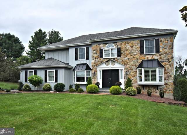 Property at 910 Winding River Ln, Phoenixville, PA 19460, 4 beds, 2.5 baths