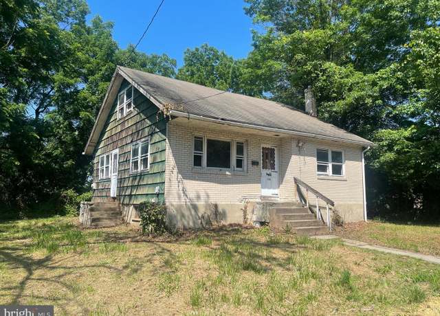 Property at 538 Pershing Ave, Darby, PA 19023, 2 beds, 1 bath