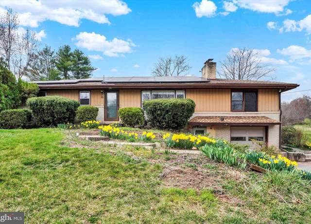Property at 661 Potts Hill Rd, Lewisberry, PA 17339, 4 beds, 1 bath