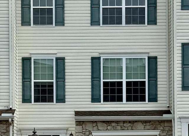 Property at 1218 Knob Run, York, PA 17408, 3 beds, 2.5 baths