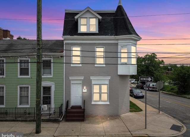 Property at 650 E Philadelphia St, York, PA 17403, 5 beds, 3 baths