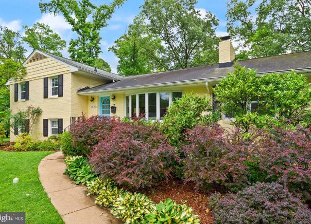Property at 4321 Neptune Dr, Alexandria, VA 22309, 4 beds, 3 baths