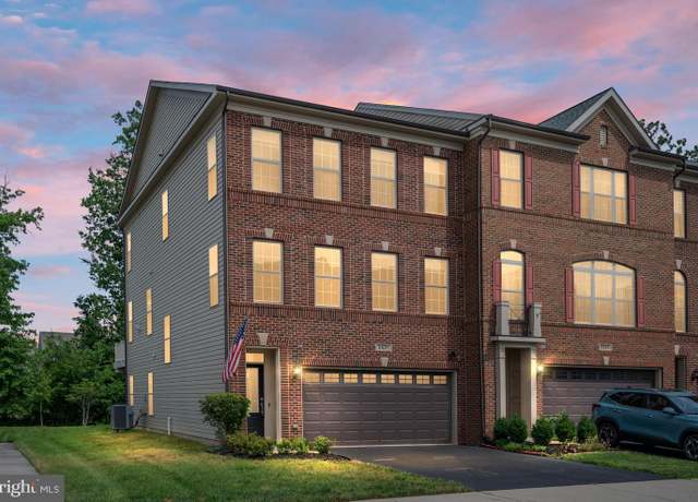 Property at 6601 Bartrams Forest Ln, Haymarket, VA 20169, 4 beds, 3.5 baths